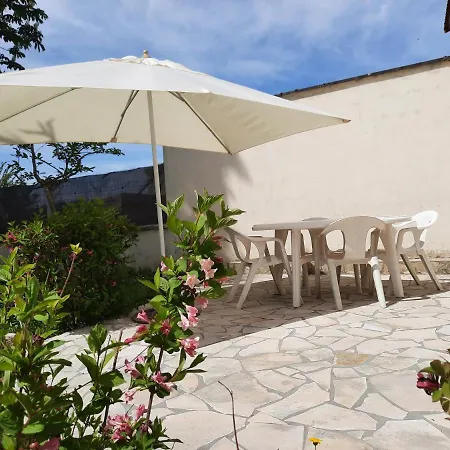 De Lussan Holiday home *